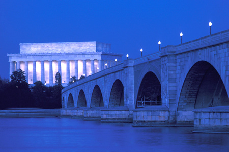 Dusk settles over the Potomac River and the Lincoln Memorial in Washington, DC : Travel USA : Michael Ventura Photography, Washington DC, Portraits, Stock, Caribbean, Headshots, head, shots , Photographer, Photography