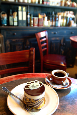 Mrs. London's Cafe is popolar spot for desserts and coffee or tea in Saratoga Springs, New York : Travel USA : Michael Ventura Photography, Washington DC, Portraits, Stock, Caribbean, Headshots, head, shots , Photographer, Photography